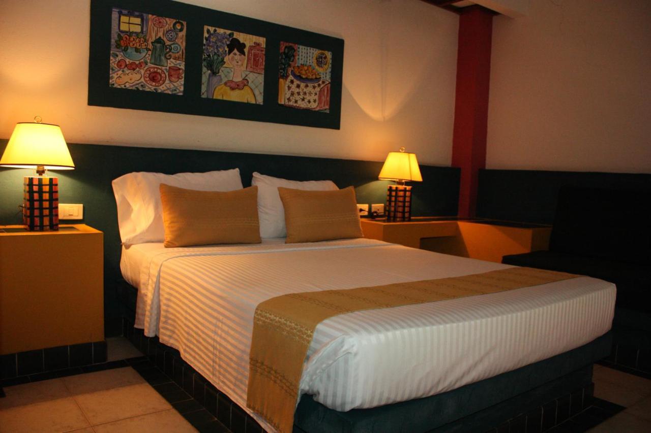 מלגאר Hotel Guadaira Resort מראה חיצוני תמונה